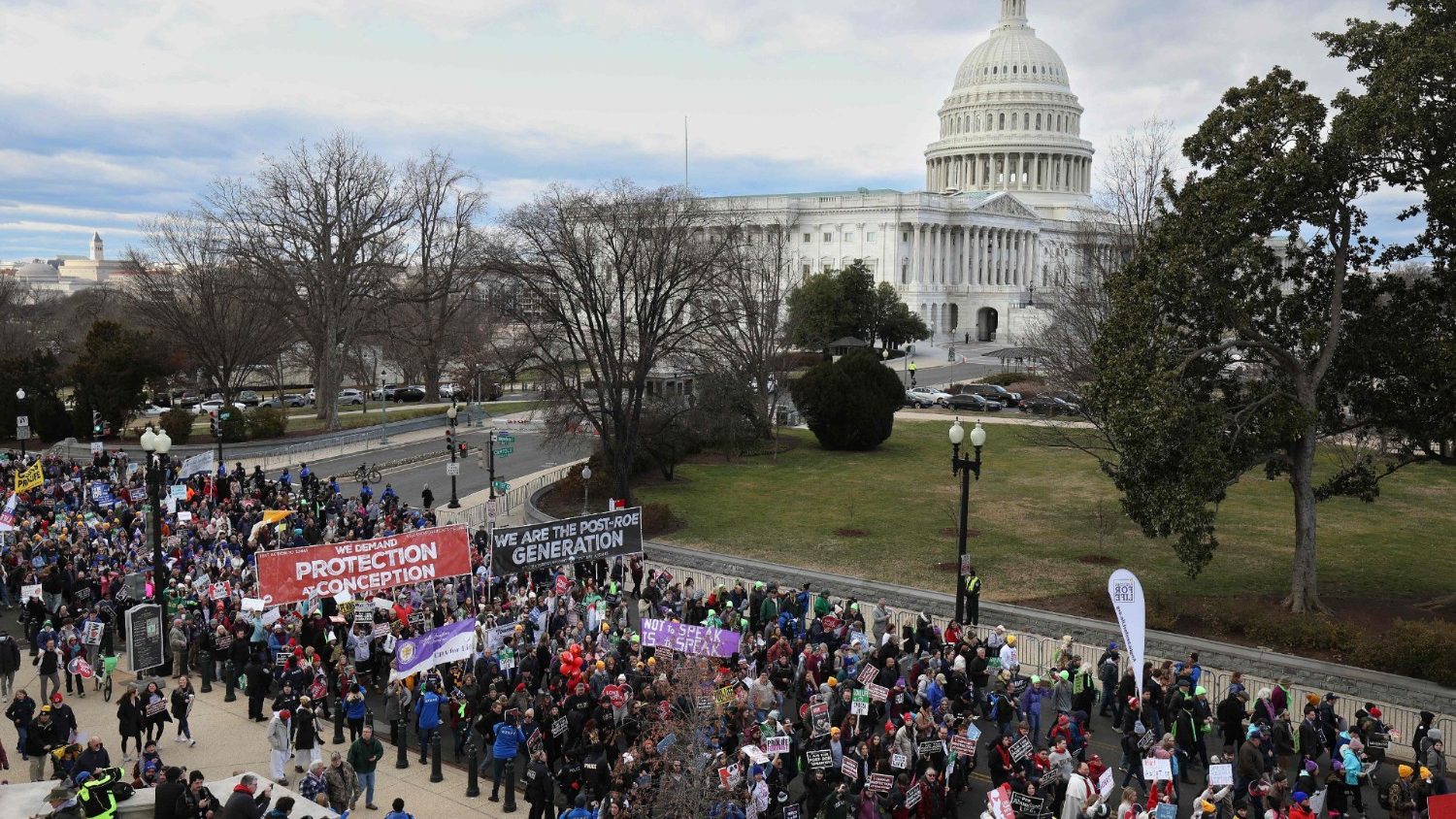 Đêm canh thức vì sự sống và lời khẳng định về phẩm giá con người